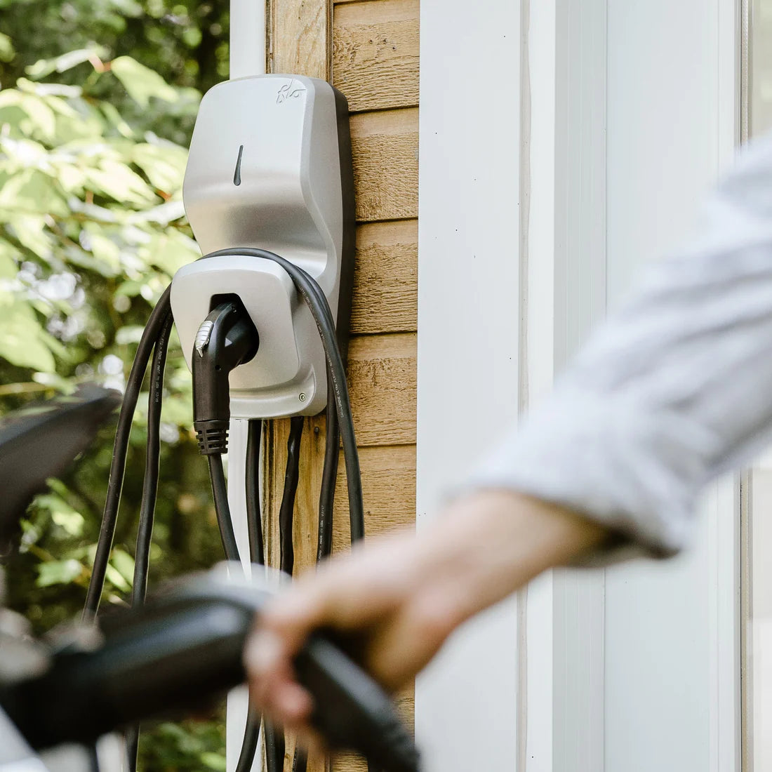 FLO Home™ X5 – Smart Level 2 EV Charging Station